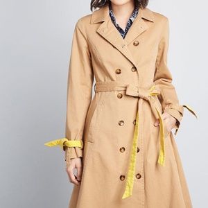 ModCloth - Classic Khaki Belted Trench Coat w/ Yellow Accents, L - NWOT